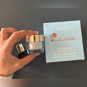 Estee Lauder DayWear Moisturizer Set - Blue and Black